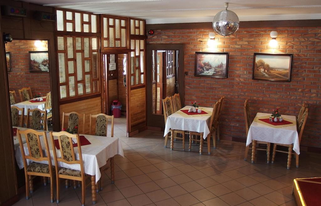 Hotelik Mazury Олецко Экстерьер фото