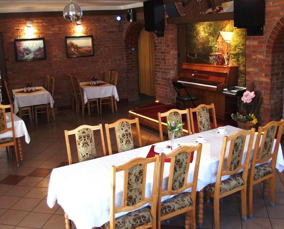 Hotelik Mazury Олецко Экстерьер фото